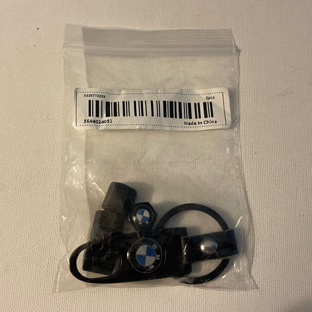 BMW metal keychain & valve Stem caps in black NWT - Picture 4 of 4